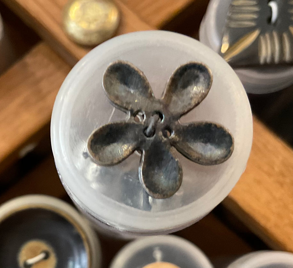 Metal Buttons
